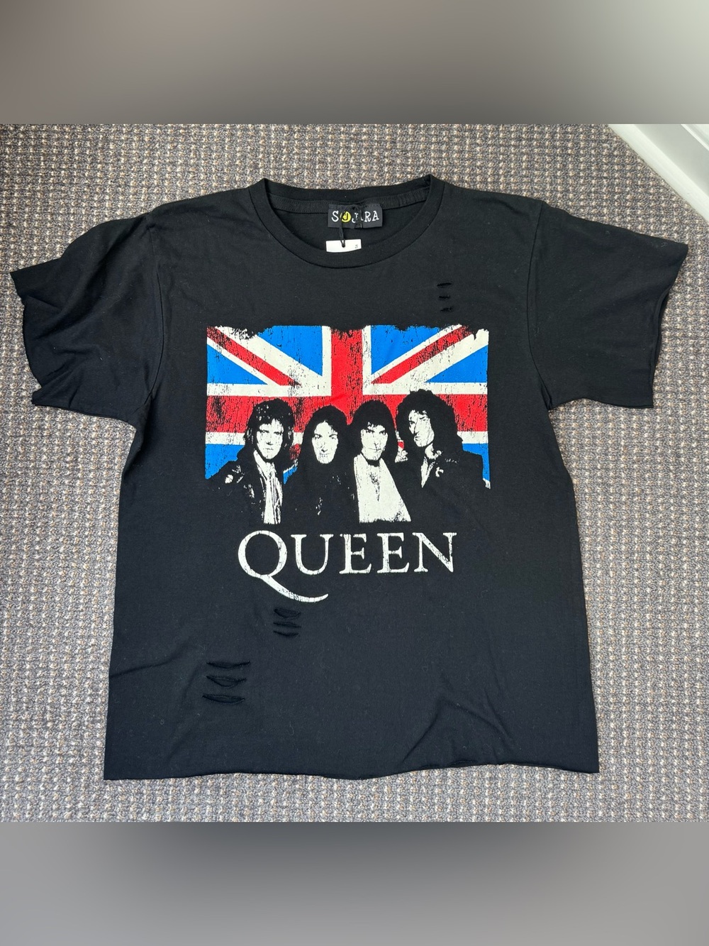 NWT’s Distressed Queen Tee